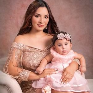 Meet your Posher, Adamaris